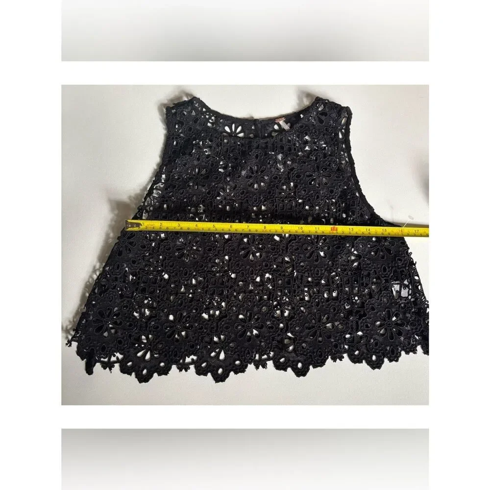 Rare~ Free People Black Crochet Floral Lace Tank Size XS